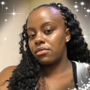 Meet your Posher, Dee